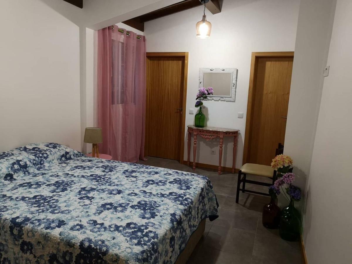 Join Our Relaxed House Near The Beach - Mosteiros Mosteiros  Buitenkant foto
